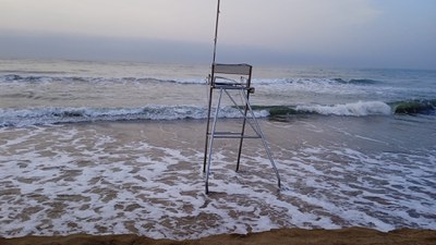 Efectes d'un temporal a la platja de Castelldefels, juny 2023 / REDACCIÓ.
