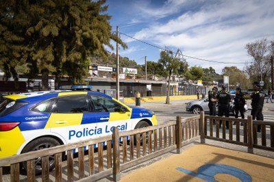 Operatiu policial davant de l'estació de Baixador / ORIOL PAGÈS.