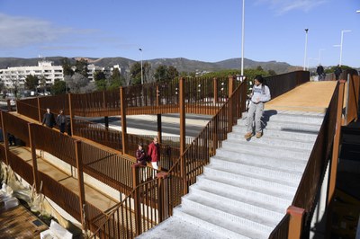 Escales i rampa per a vianants del pont / RAMON JOSA