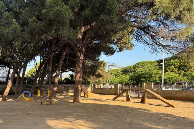 Correcan Carrer 11 Ajuntament Castelldefels.jpg Correcan Carrer 11 Ajuntament Castelldefels.jpg