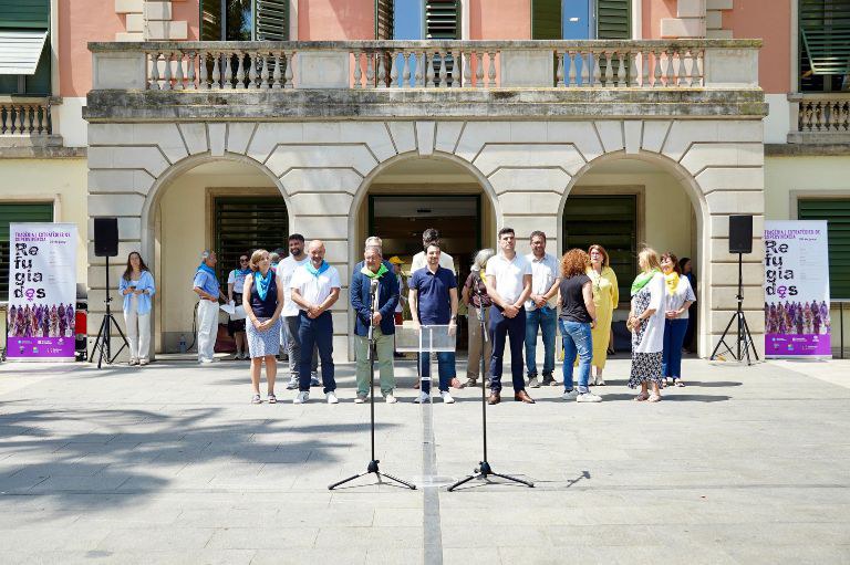 Manifest Dia Mundial Persones Refugiades.jpg Manifest Dia Mundial Persones Refugiades.jpg
