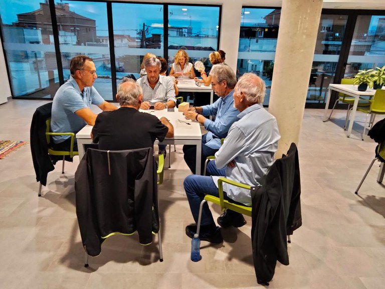 Jocs de taula gent gran.jpeg