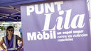 El Punt Lila Mòbil llega esta tarde a la playa de Castelldefels