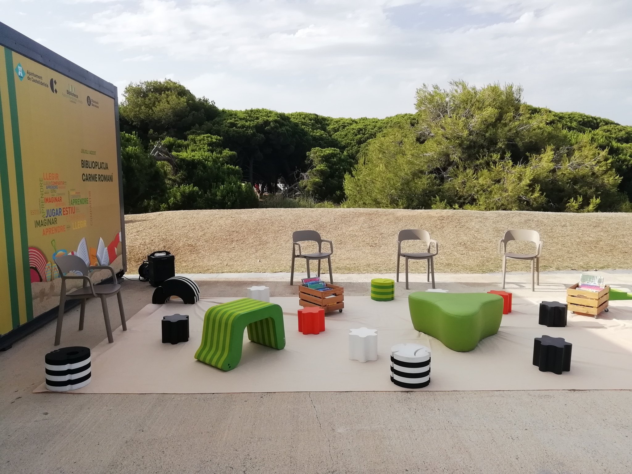 Espacio chill out lector / BIBLIOTECA