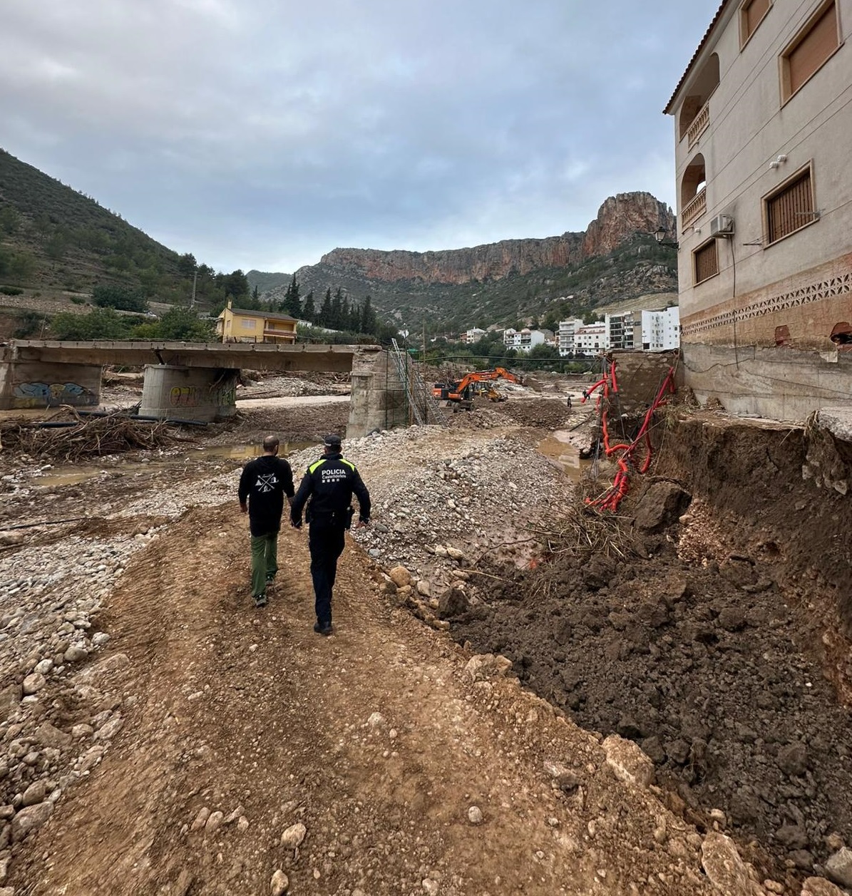 Los agentes de la Policía Local trabajaron en Godelleta y Sot de Chera / POLICÍA LOCAL