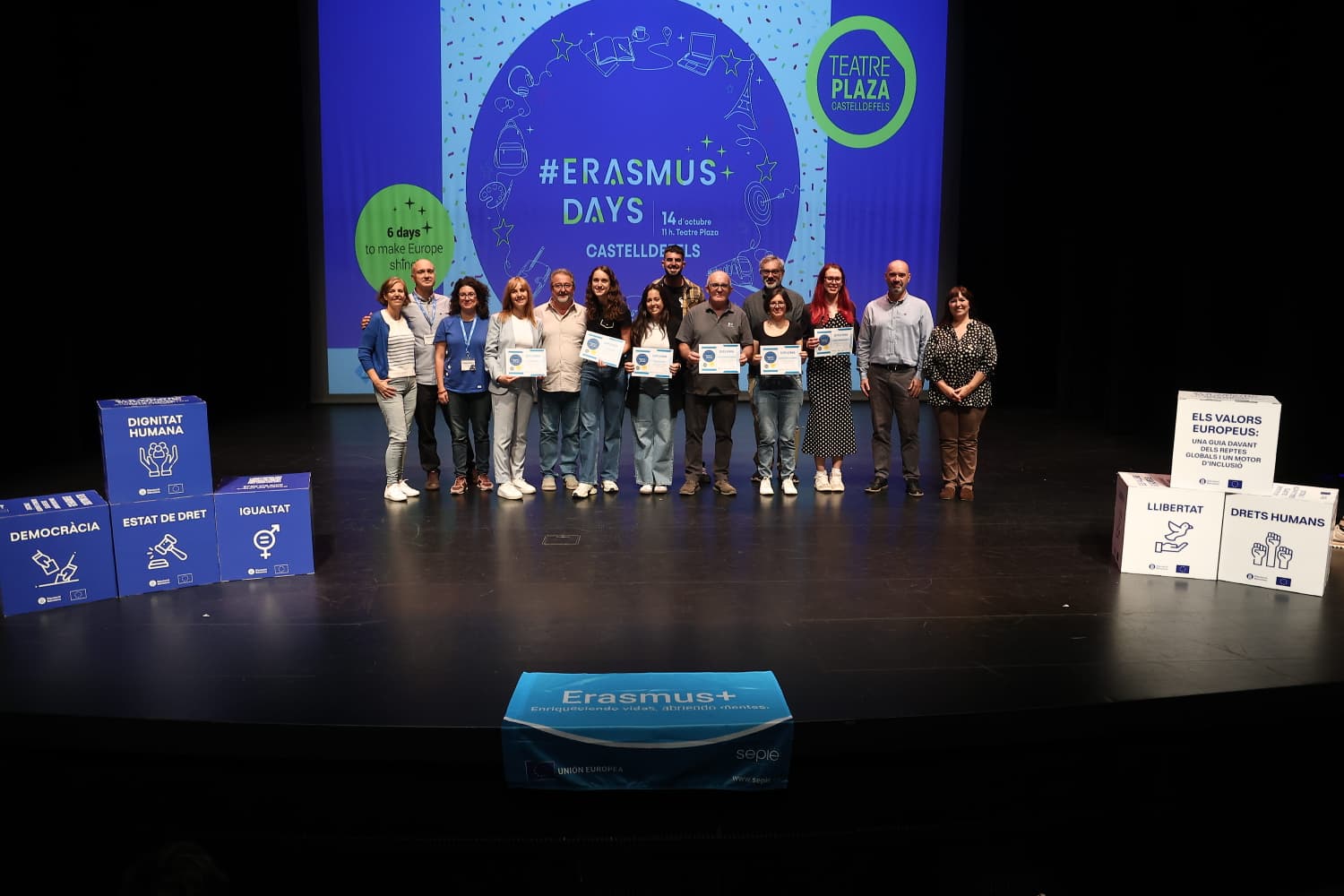 WhatsApp Image 2025-10-14 at 12.28.54 (1).jpeg Imagen de Erasmus Day en el Teatro Plaza